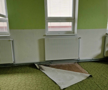 Výstavba parkoviska pred MŠ a nový vstup do MŠ (8.2022)