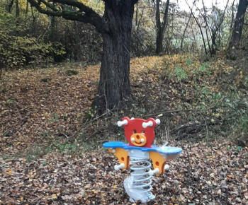 ODDYCHOVÁ ZÓNA PRI RYBNÍKU - MOČIDLE 