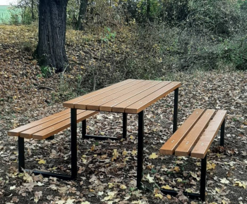 ODDYCHOVÁ ZÓNA PRI RYBNÍKU - MOČIDLE 
