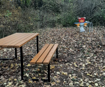 ODDYCHOVÁ ZÓNA PRI RYBNÍKU - MOČIDLE 