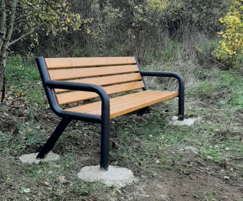 ODDYCHOVÁ ZÓNA PRI RYBNÍKU - MOČIDLE 