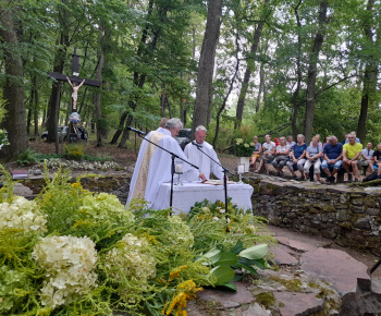 Výsadba stromčekov pri Močidle. Jar 2022